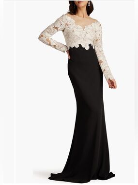 TADASHI SHOJI Floral Lace Bodice Mixed Media Long Sleeve Gown 16